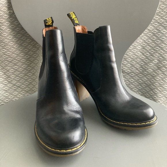 doc marten heeled chelsea boots